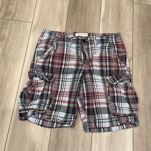 GUC Sonoma Life + Style Brand Men’s Size 33 Plaid Print Cargo Shorts